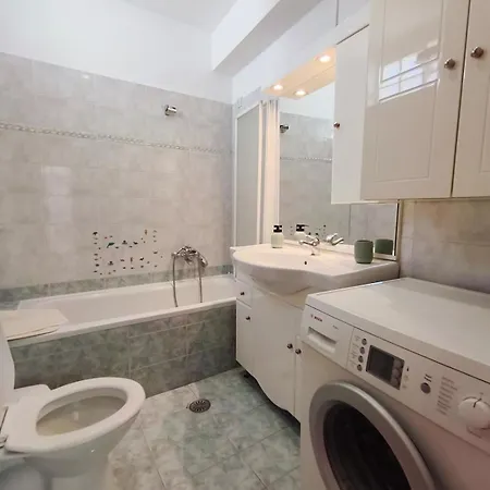 Restful House In * Patras