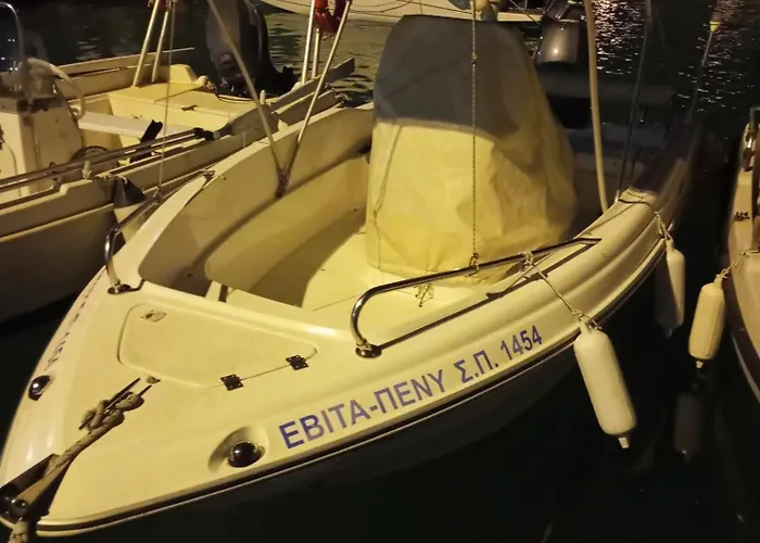 Restful House In * باترا